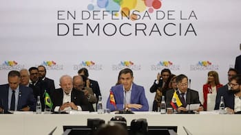 Vox cargó contra Pedro Sánchez: lo acusó de juntarse con los “peores narcodictadores” y convertir a Barcelona en “la capital de la izquierda criminal”