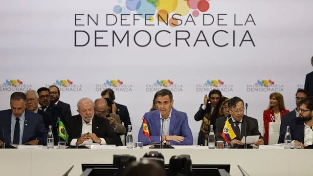 Vox cargó contra Pedro Sánchez: lo acusó de juntarse con los “peores narcodictadores” y convertir a Barcelona en “la capital de la izquierda criminal”