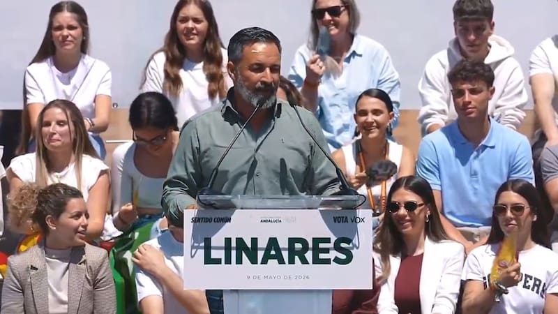 Vox presiona a Moreno para saber si habrá pacto con su partido o con el socialismo antes del 17M