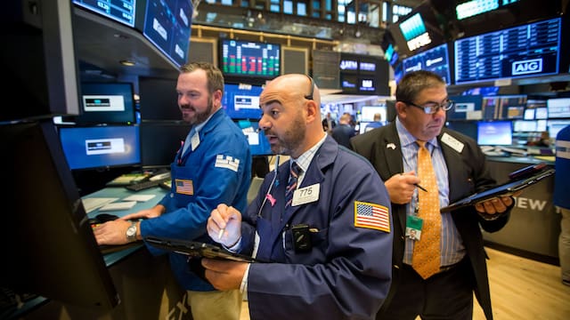 Trump nombró a Kevin Warsh en la Fed: Wall Street reacciona a la baja y ceden el oro y la plata