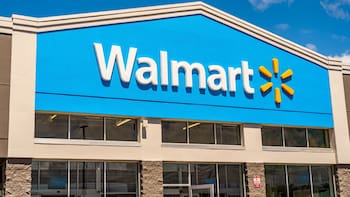 Walmart vende un smartwatch con 7 correas por US$39.99: funciona con iPhone y Android, tiene IA y batería de larga duración