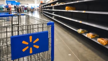 Walmart le dice adiós a este alimento favorito de todos y lo retira del mercado por riesgo a que esté contaminado con una peligrosa bacteria