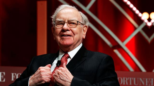 “Cash”, paciencia y timing: la receta de Warren Buffett que vuelve a ponerse de moda