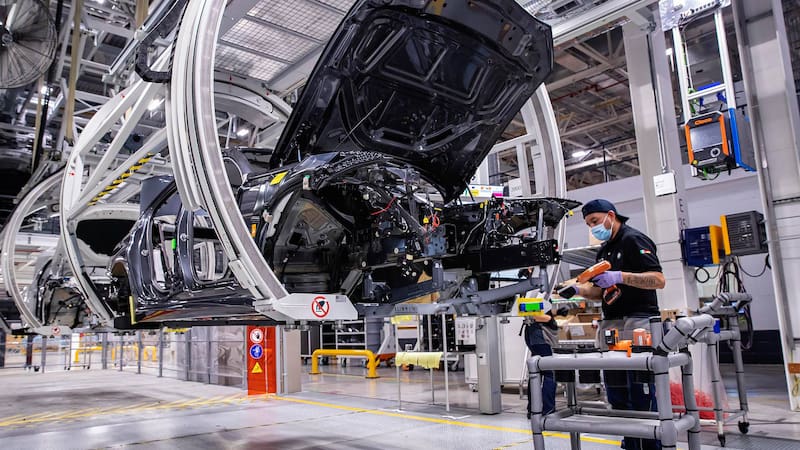 Washington busca elevar a 85% el requisito mínimo de contenido regional para evitar aranceles a los autos fabricados en América del Norte.