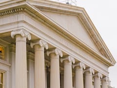 Más presión sobre EE.UU.: los bancos centrales del mundo venden bonos del Tesoro por la guerra