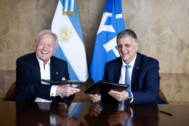 Woods Staton (Arcos Dorados) y Horacio Marin (YPF)
