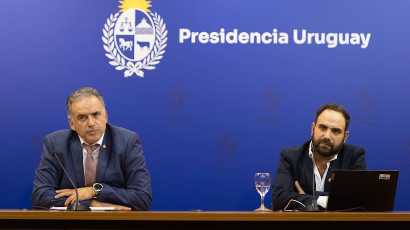 Yamandú Orsi y Gonzalo Civila
Foto: Presidencia de la República