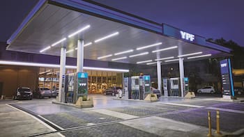 YPF anunció que la nafta bajará en promedio un 2% esta semana