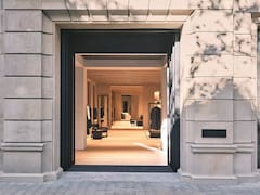 Zara inaugura su nueva “flagship” en el centro de Barcelona: un “paisaje doméstico” diseñado por un arquitecto belga