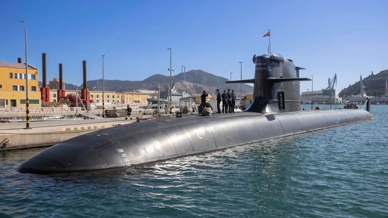 Según el Estado Mayor de la Defensa (EMAD) y la Armada Española, este es el primer despliegue del S-81 en una misión aliada de esta naturaleza en 2026. Foto: EFE