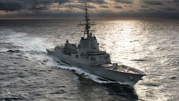 Zarpó una de las fragatas más avanzadas de la Armada: fue construida en el país y es un orgullo nacional